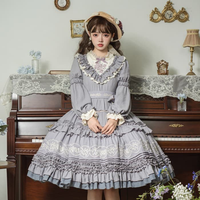 ロリータファッション 【クラシカルロリータ】薔薇の刺繍のお嬢様ロリータドレス