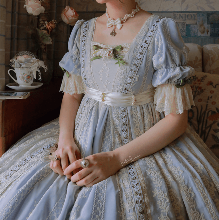 ロリータファッション 【クラシカルロリータ】フラワーラインレースガーデンデザインドレスワンピース