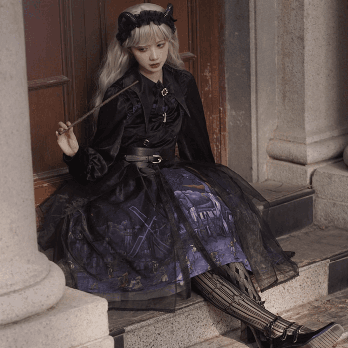 ロリータファッション 【ゴスロリ】魔女の町の不思議なブラックドレス