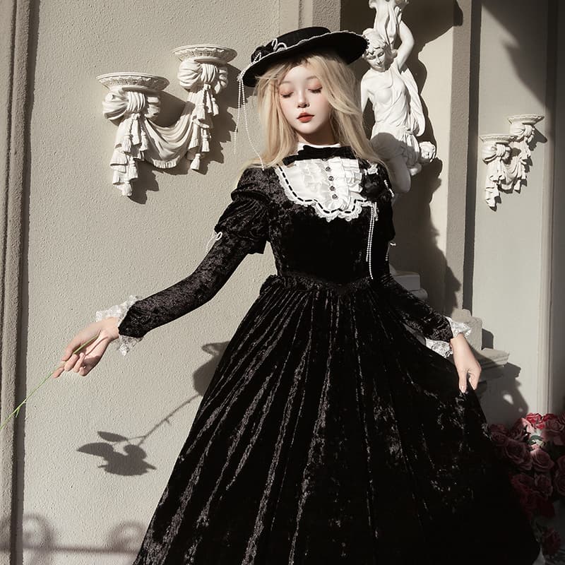 ロリータファッション 【ゴスロリ】優美なベルベット姫袖レースドレス