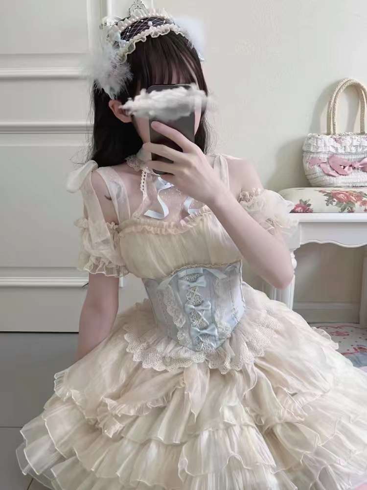 ロリータファッション 【甘ロリータ】姫様のレースフリル重ねドレス