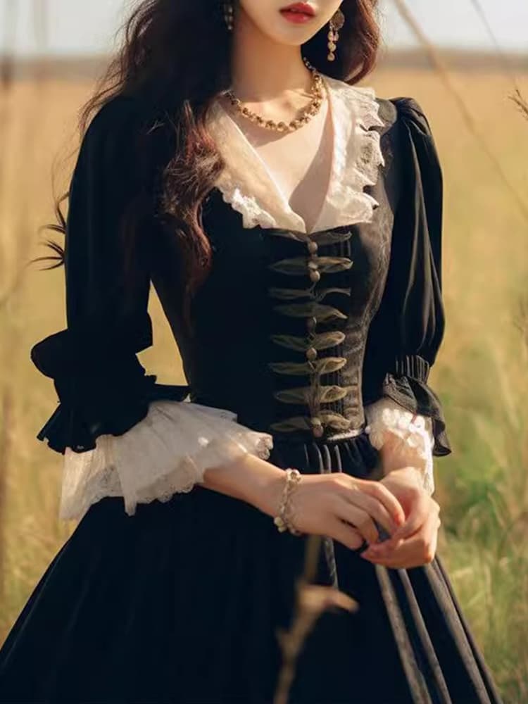 ロリータファッション 【ゴスロリ】 貴族風レース装飾付きワンピース