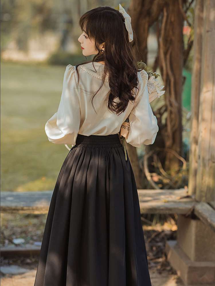 ロリータファッション 【クラシカルロリータ】優雅な貴婦人風2ピースドレス