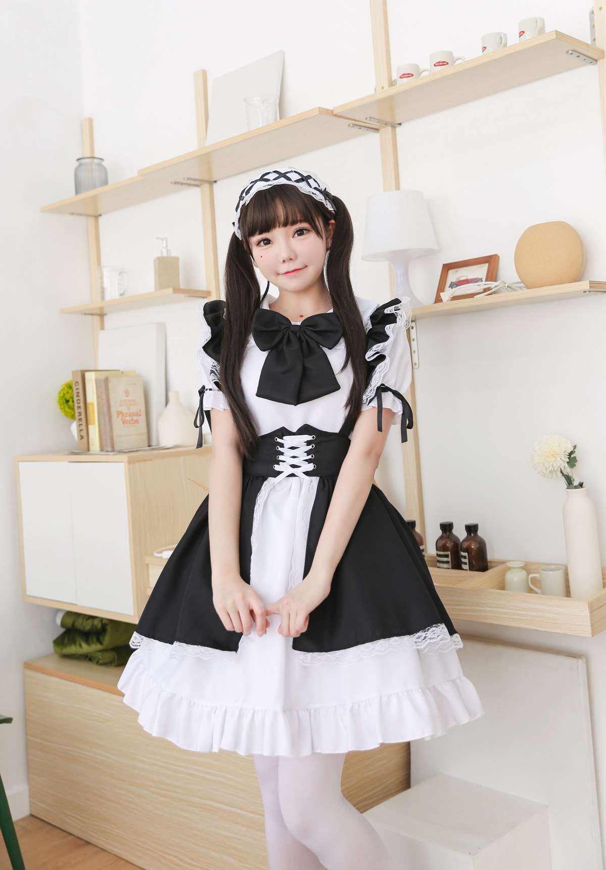 ロリータファッション 【クラシカルロリータ】姫様風メイド服ワンピース