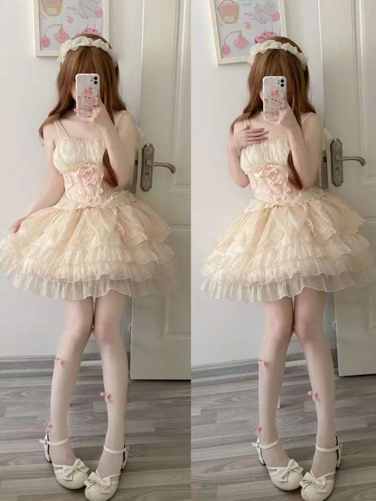 ロリータファッション 【甘ロリータ】姫様のレースフリル重ねドレス