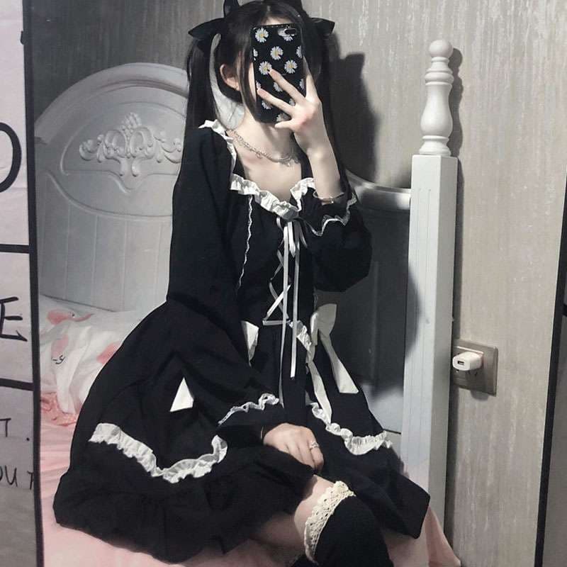 ロリータファッション【ゴスロリ】 レースフリルゴシックワンピース