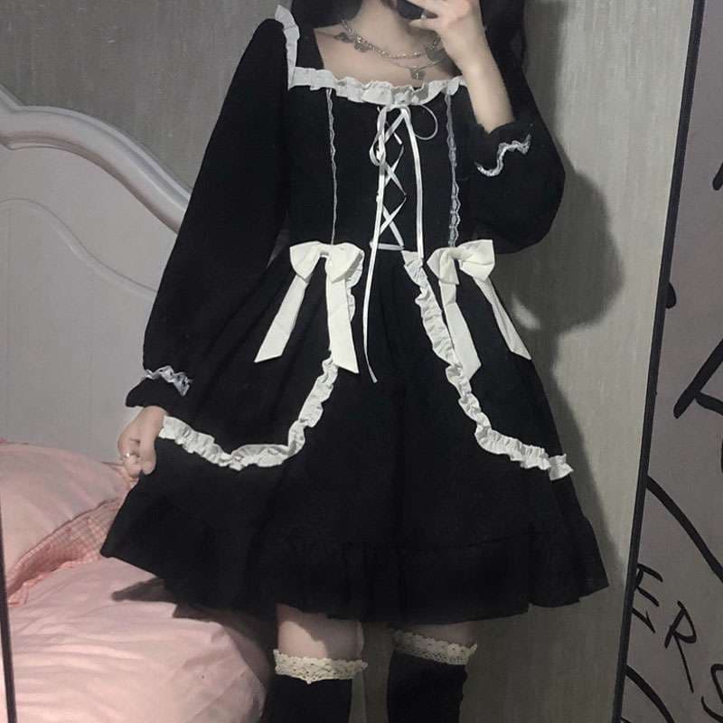 ロリータファッション【ゴスロリ】 レースフリルゴシックワンピース