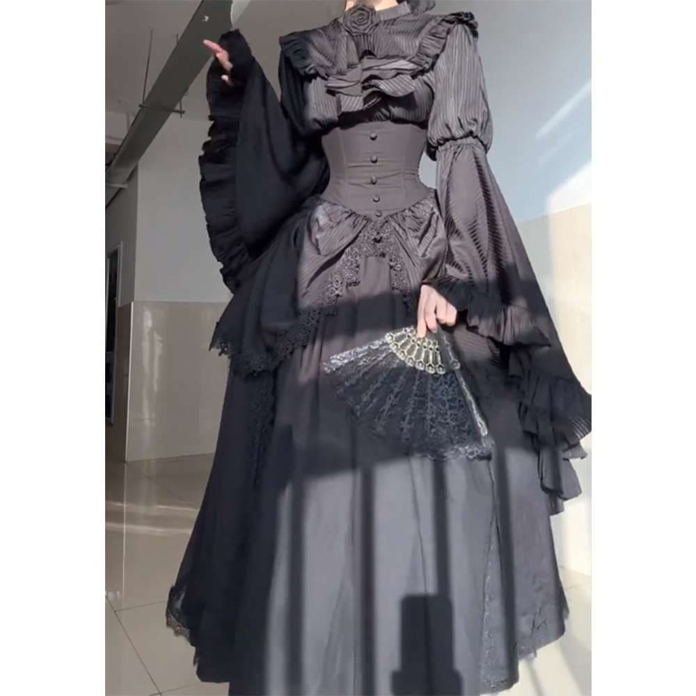 ロリータファッション 【ゴスロリ】 華麗なる貴婦人のゴシックドレス