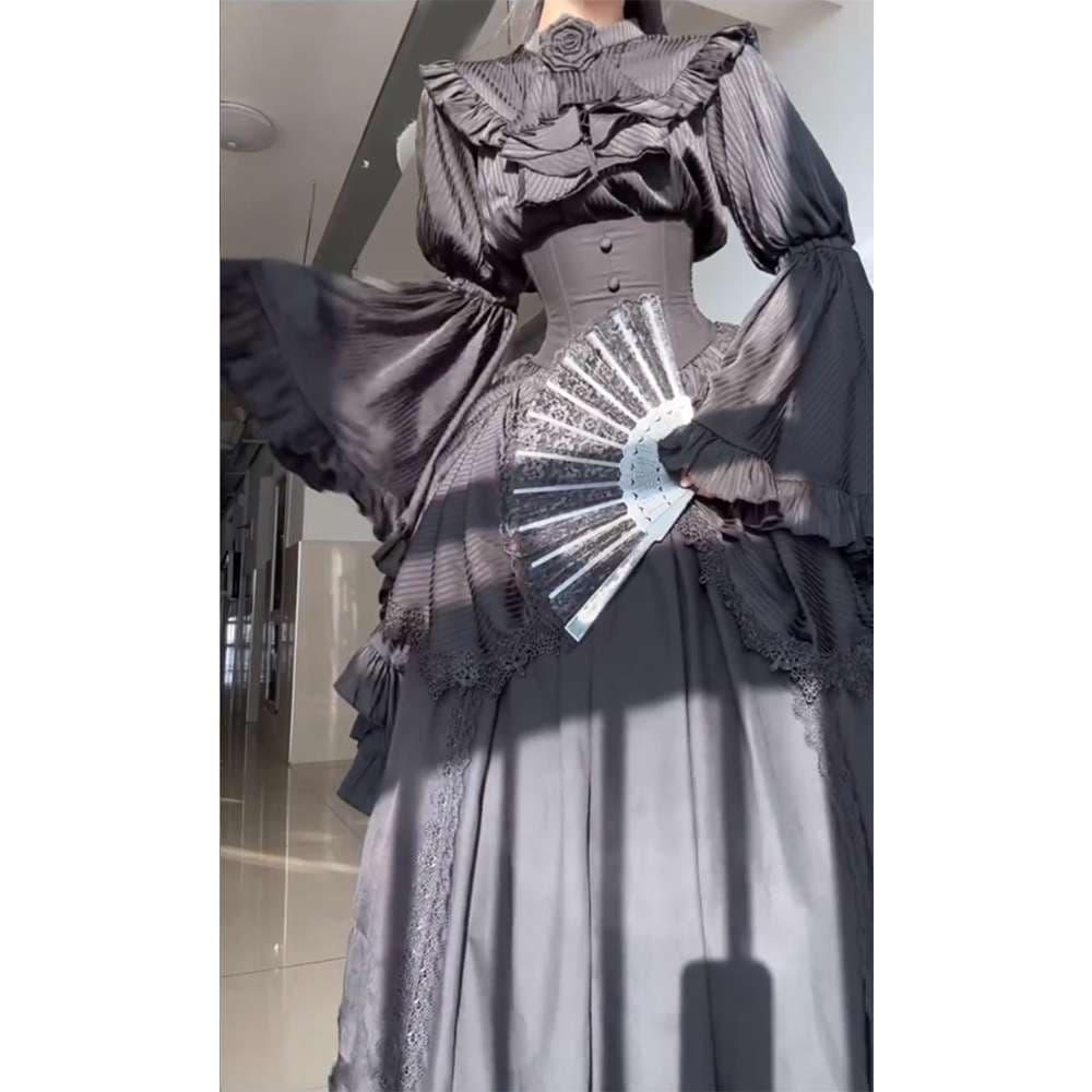 ロリータファッション 【ゴスロリ】 華麗なる貴婦人のゴシックドレス