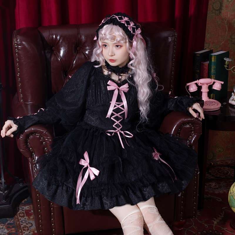 ロリータファッション 【ゴスロリ】 リボン飾りゴシックロリータワンピース
