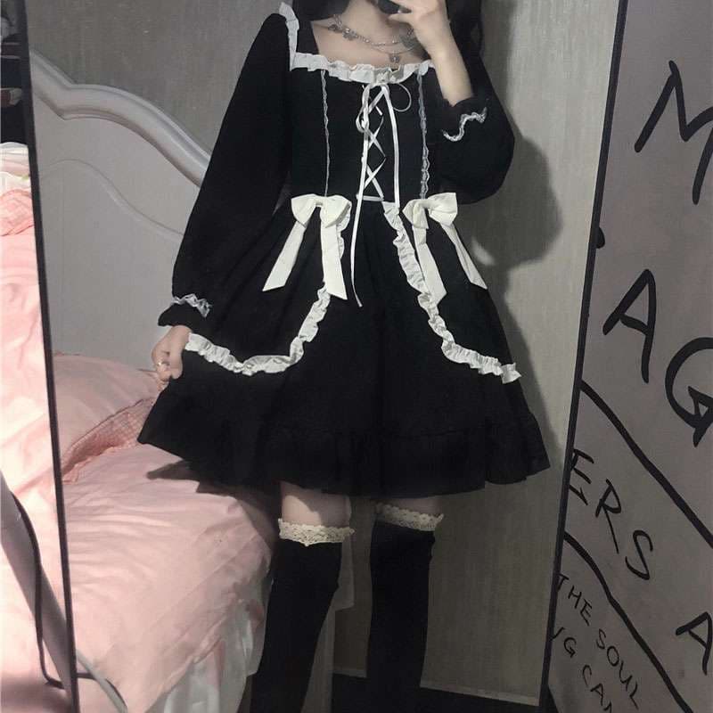 ロリータファッション【ゴスロリ】 レースフリルゴシックワンピース