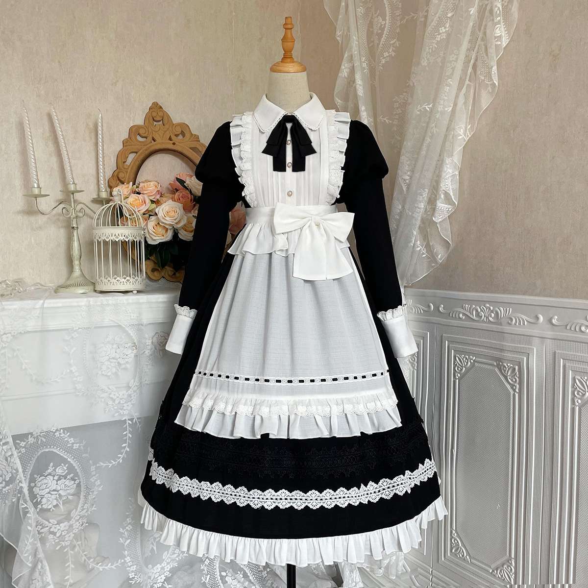 ロリータファッション【ゴスロリ】 フリルレースメイド風ワンピース
