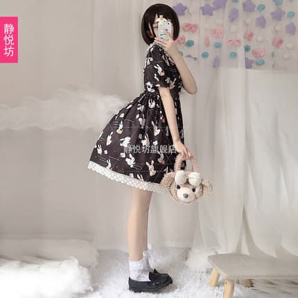 【甘ロリータ】レトロな女の子のバニー柄ドレス