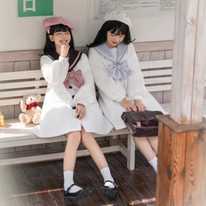 ロリータファッション 【甘ロリータ】セーラー服モチーフロリータ