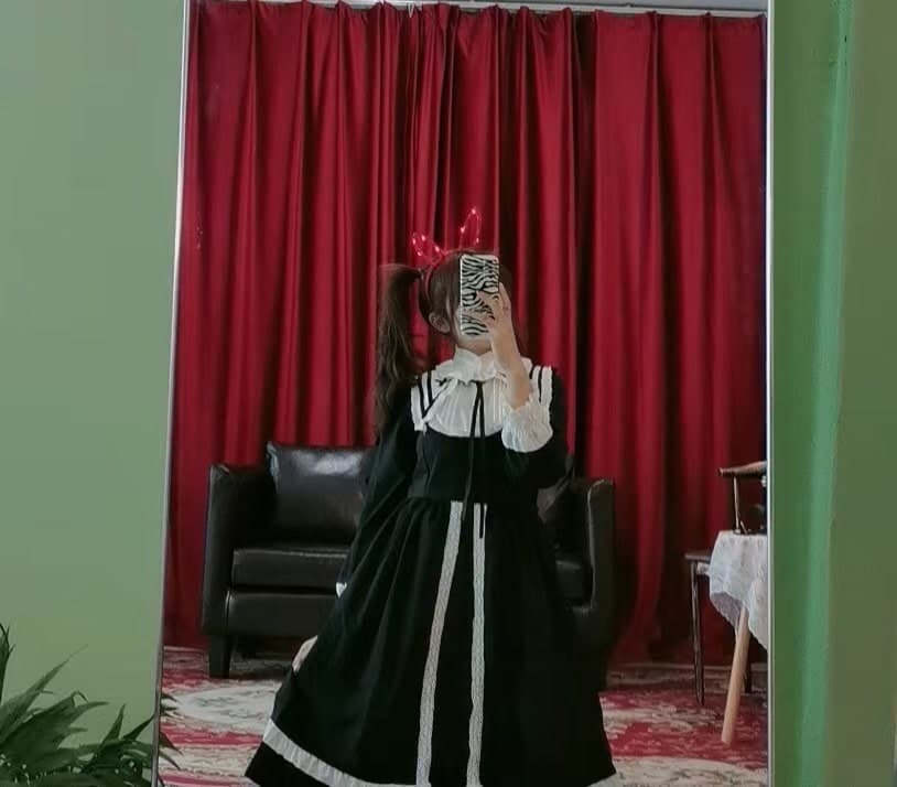 ロリータファッション【ゴスロリ】レトロ風 フリルドレス