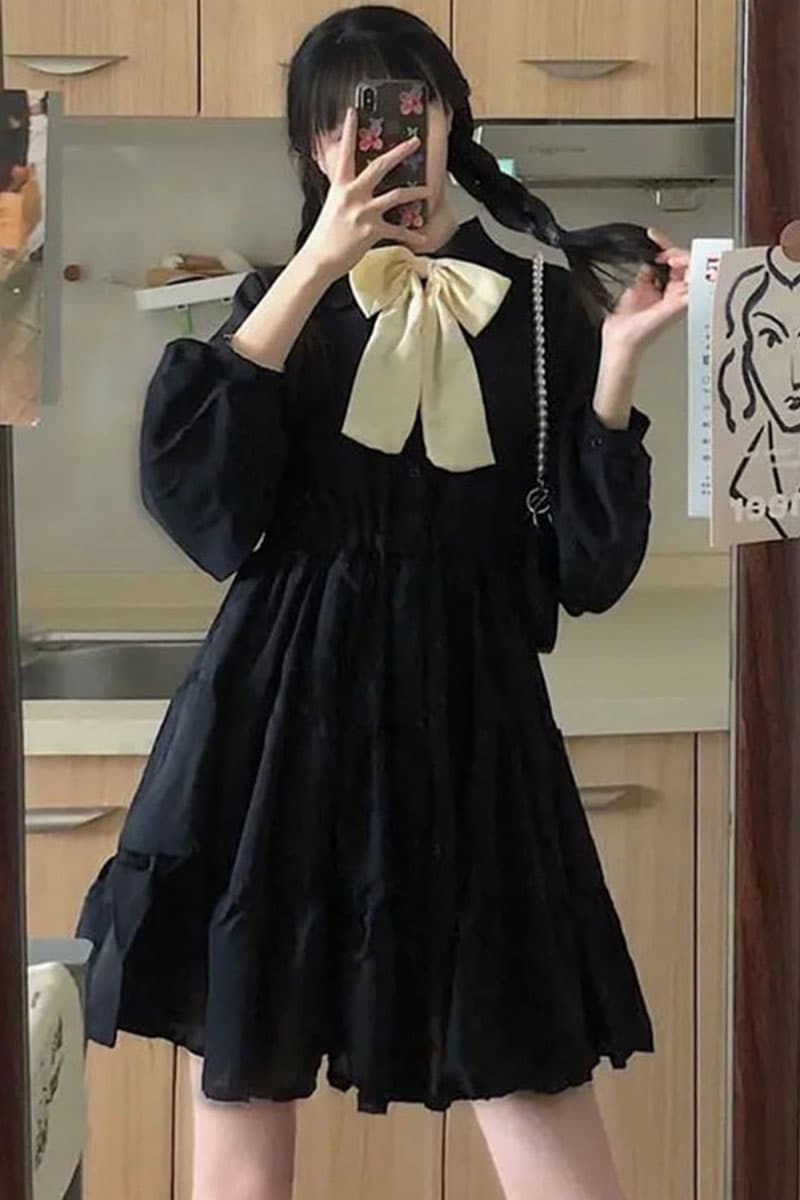 ロリータファッション【ゴスロリ】リボン付き ブラックのフリルワンピース