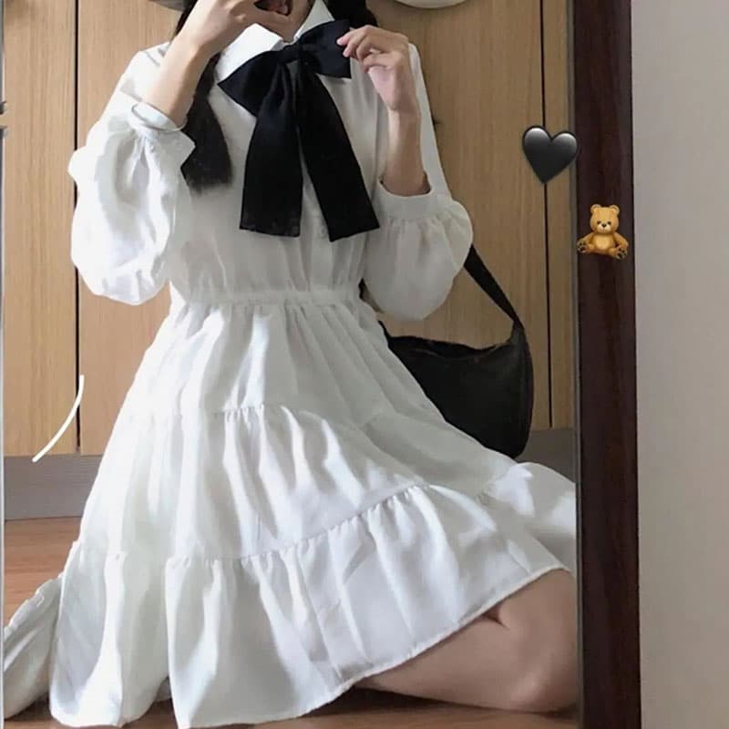 ロリータファッション【ゴスロリ】リボン付き ブラックのフリルワンピース