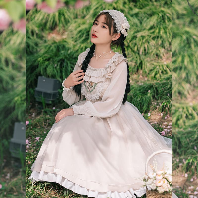 ロリータファッション 【クラシカルロリータ】刺繡付き 青華ドレス