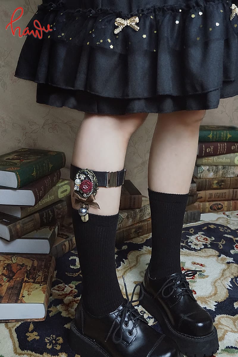 ロリータファッション【ゴスロリ】ロリータガーターベルト ブラックソックス ローズレッグリング ガーターベルト付き