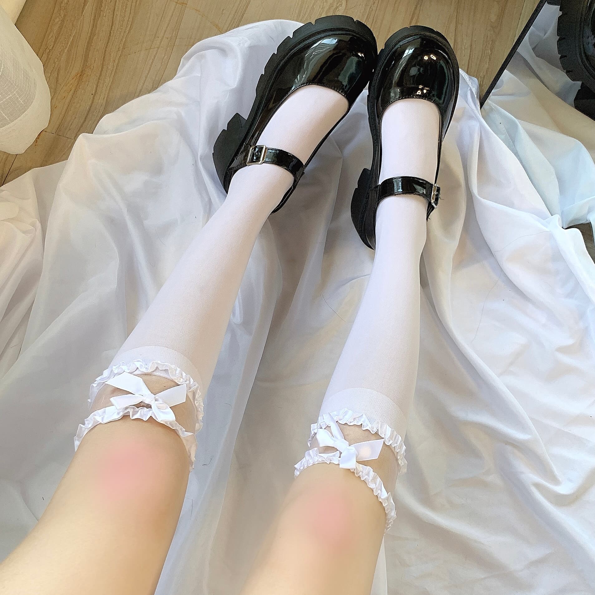 ロリータファッション【甘ロリータ】シアープチリボンハイソックス