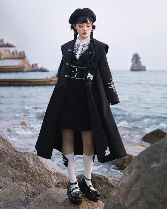 ロリータファッション 【軍服ロリータ】ダブルポイントシンボルナイトロングコート