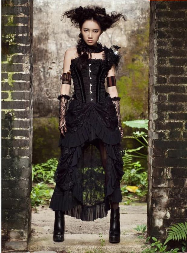 ロリータファッション【スチームパンク】ゴシックテールレースドレス