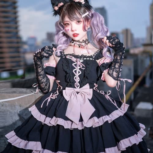 【ゴスロリ】ブラックとピンクのスパイシーロリータドレス