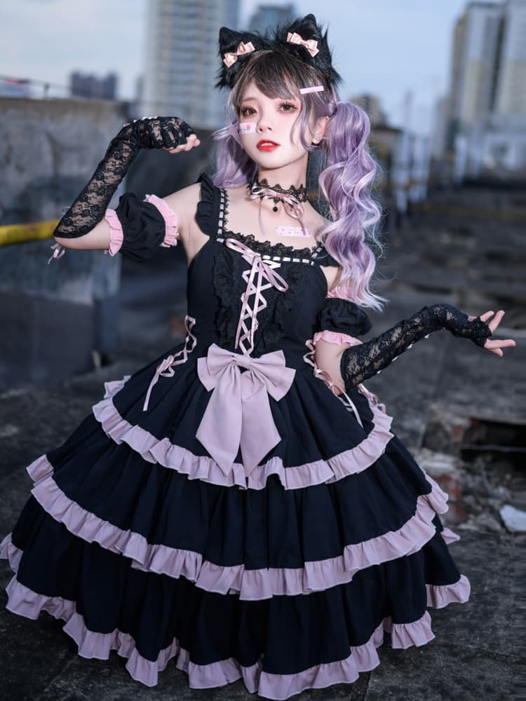 【ゴスロリ】ブラックとピンクのスパイシーロリータドレス