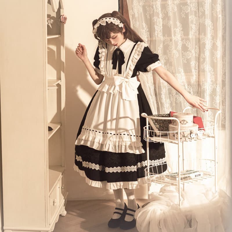 ロリータファッション【ゴスロリ】メイド風アンティークロリータ