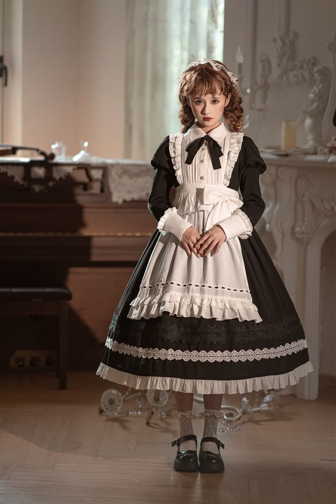 ロリータファッション 【クラシカルロリータ】メイド風ロリータドレス